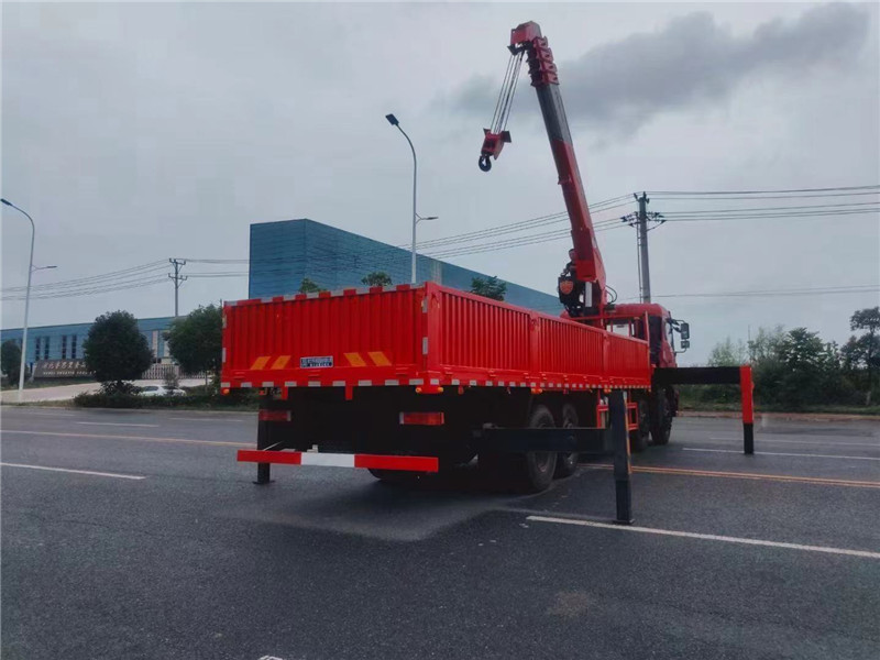 Cheng Li commercial four after eight truck crane (8)
